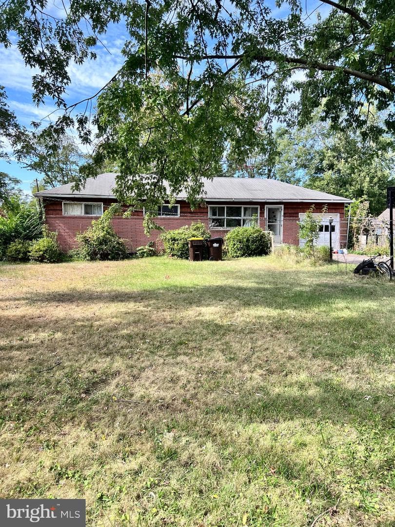 1457 Marlyns Lane
