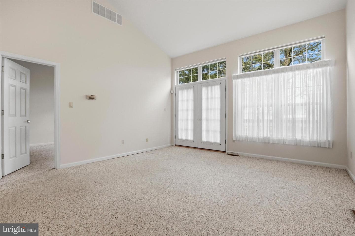 616 Manor Drive photo 12