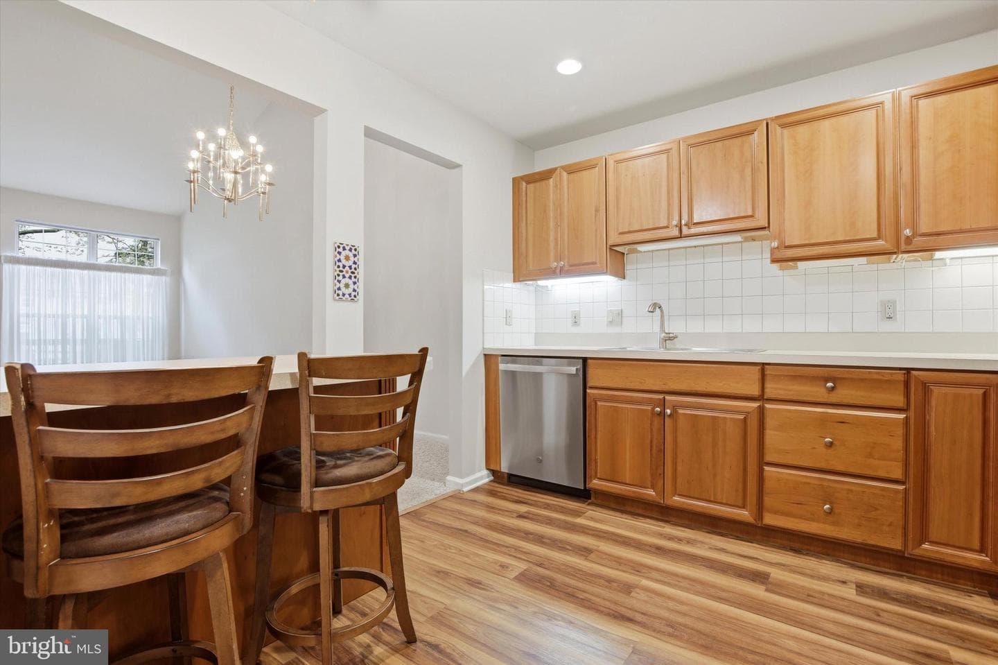 616 Manor Drive photo 6