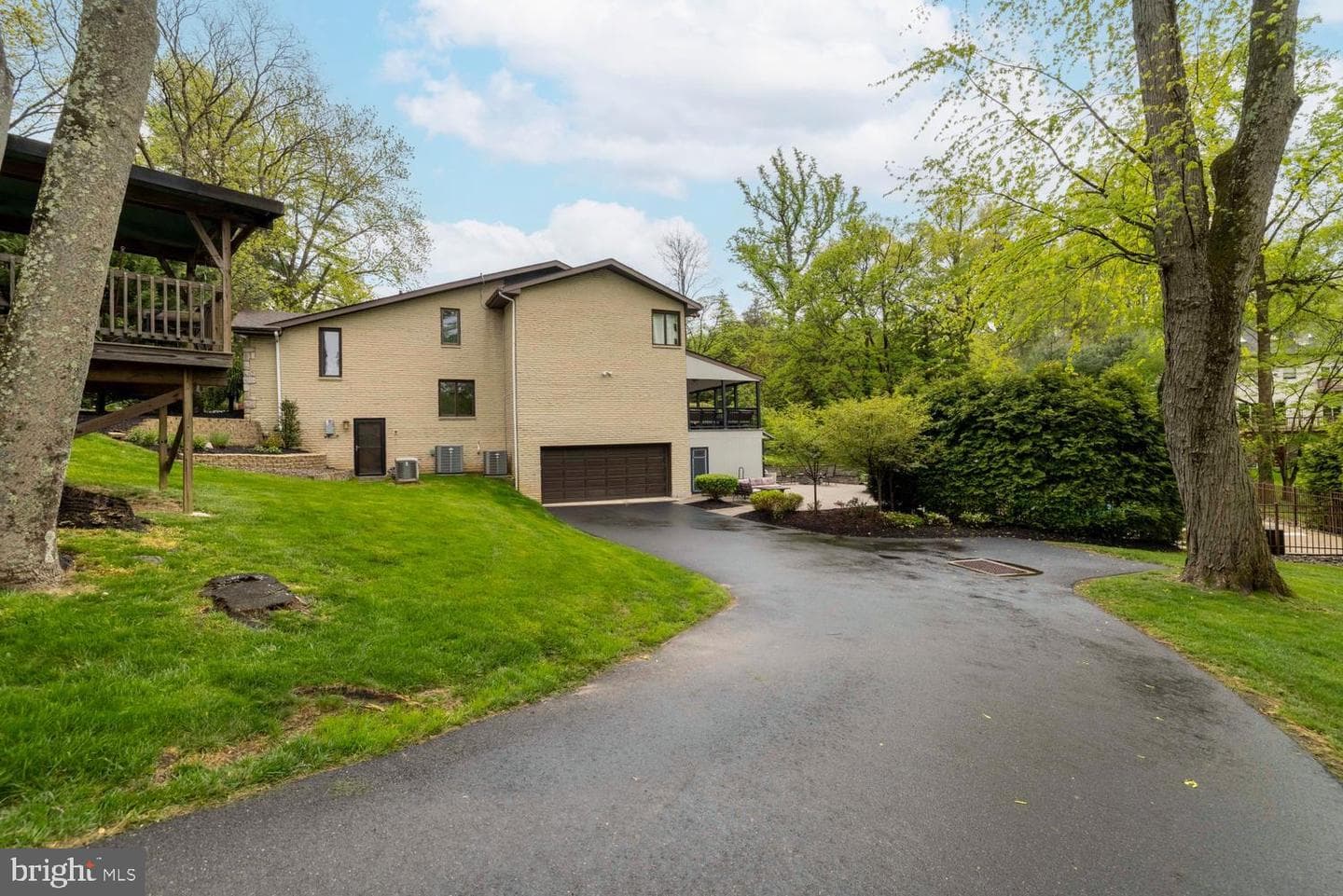 1074 Pheasant Road photo 47