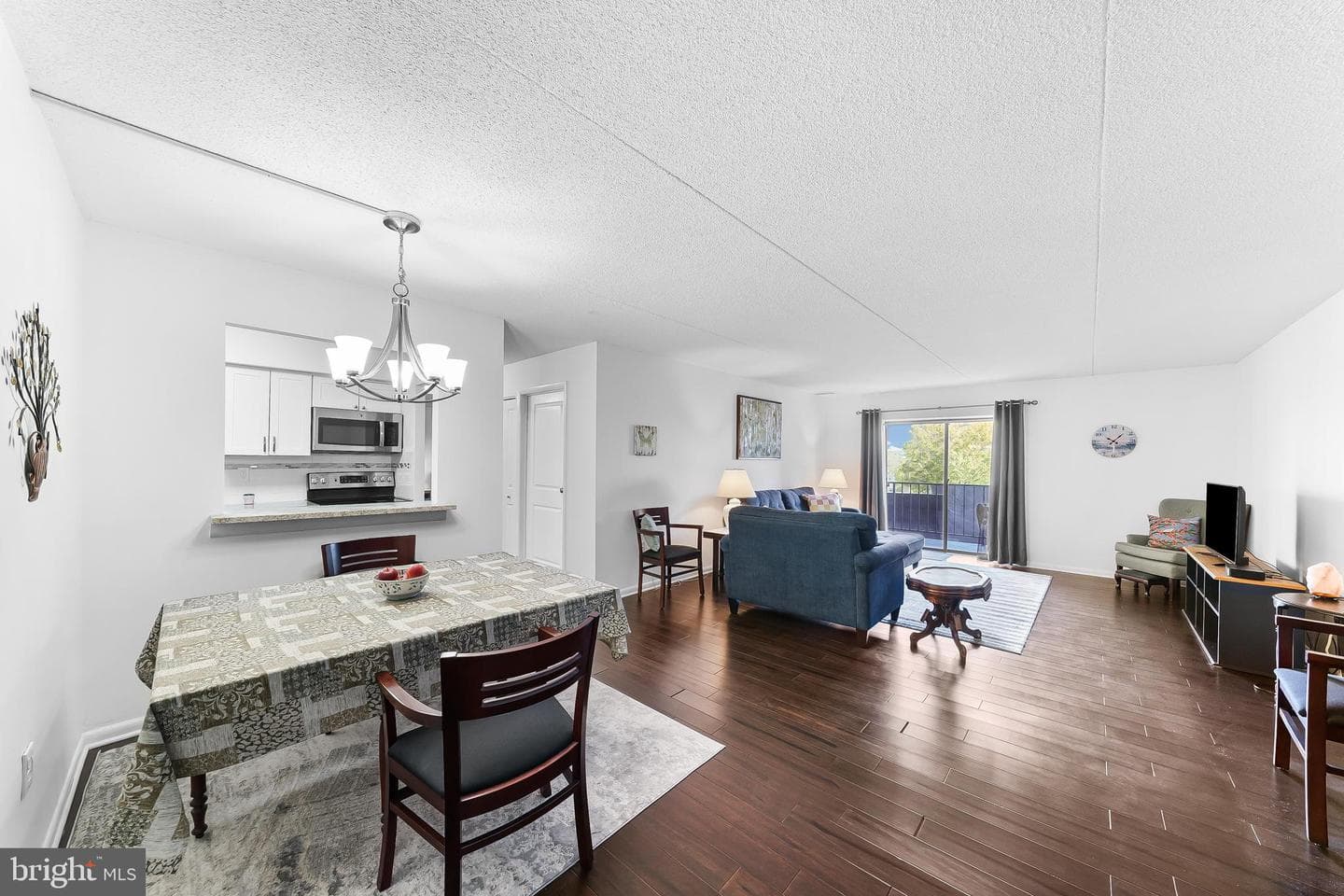 10219 Valley Forge Circle photo 6