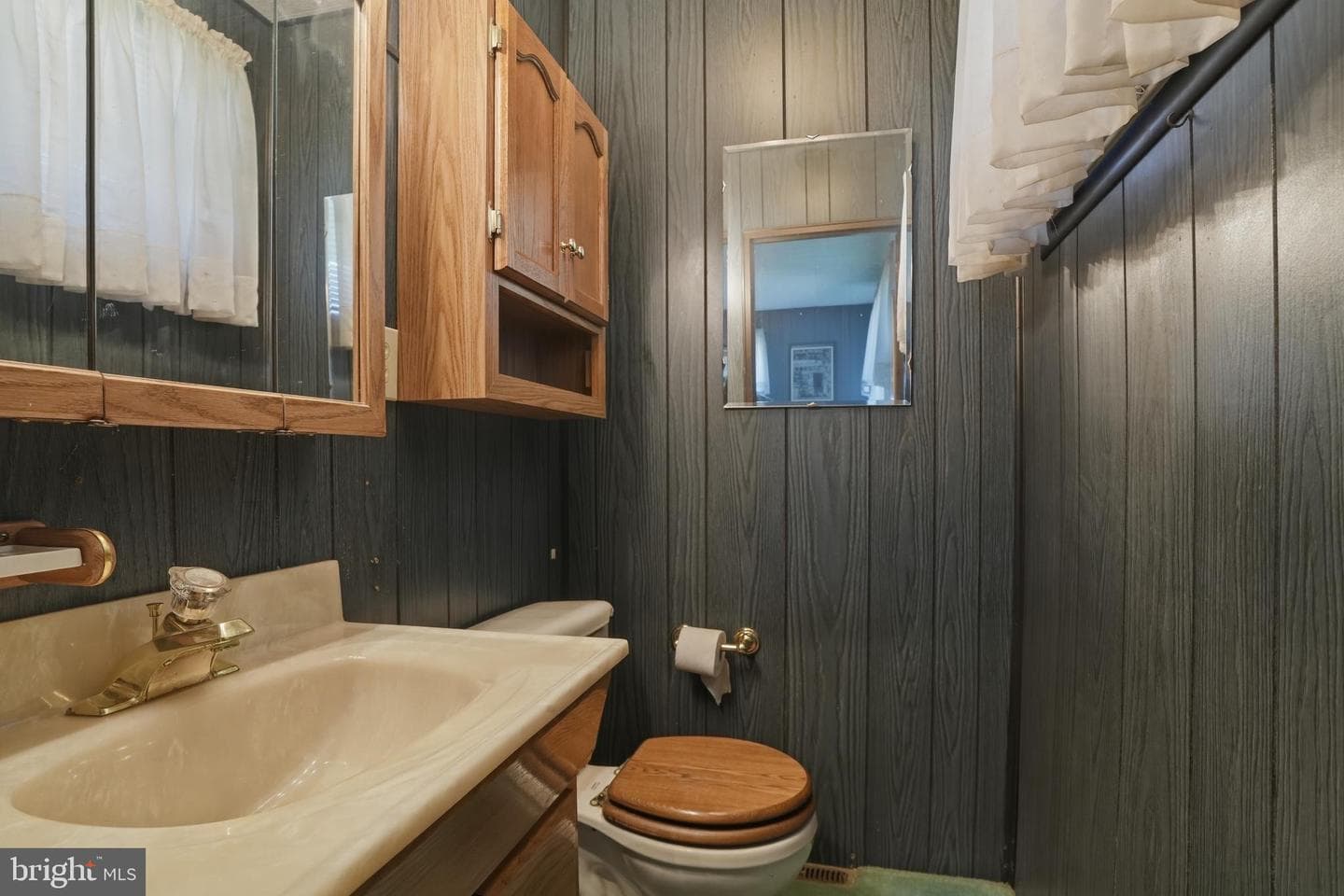 2110 Chestnut photo 38