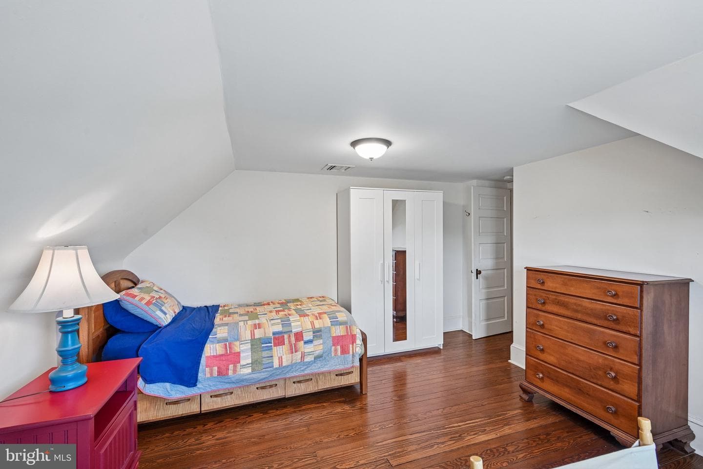 106 Argyle Road photo 32