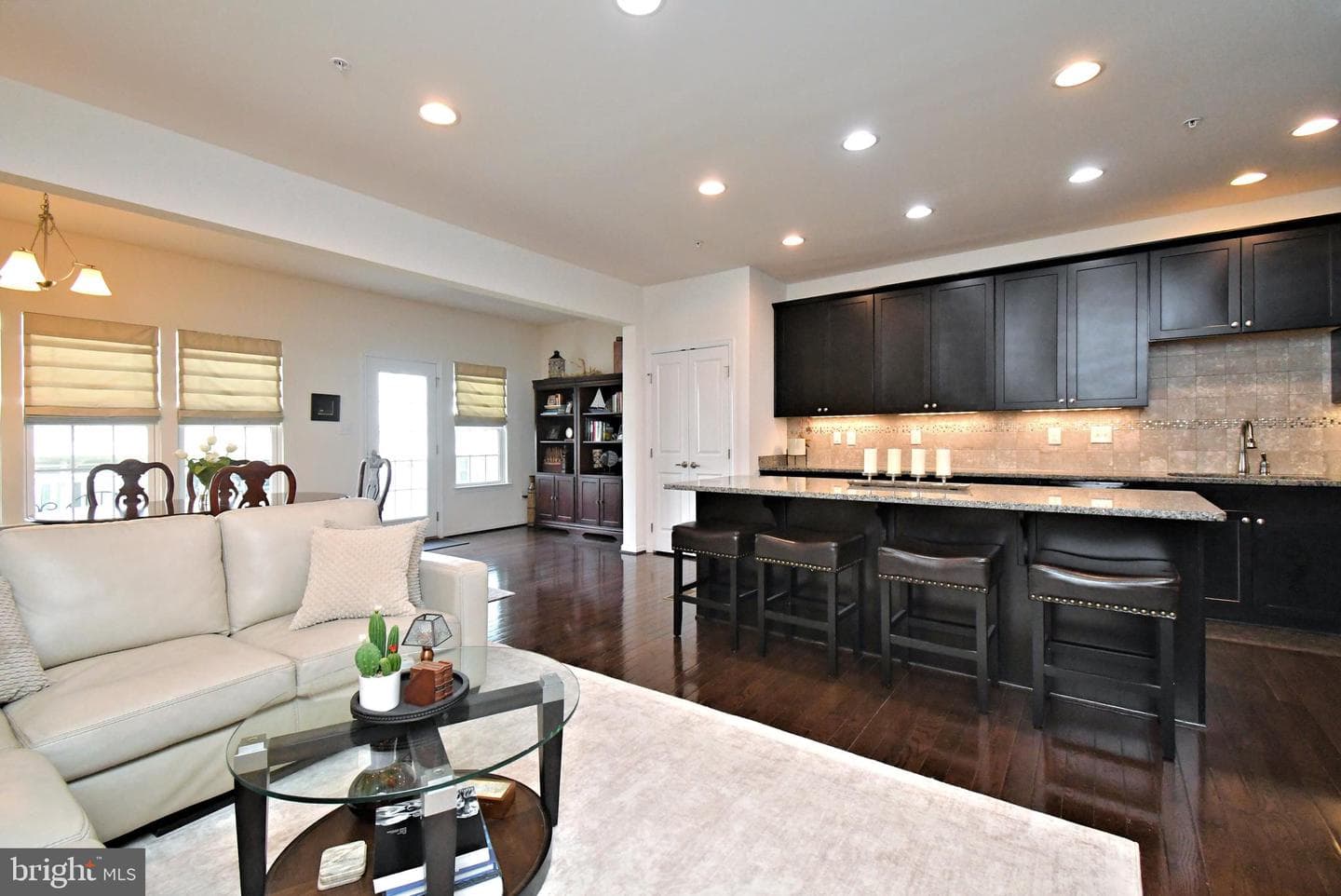 1717 Lisa Court photo 7