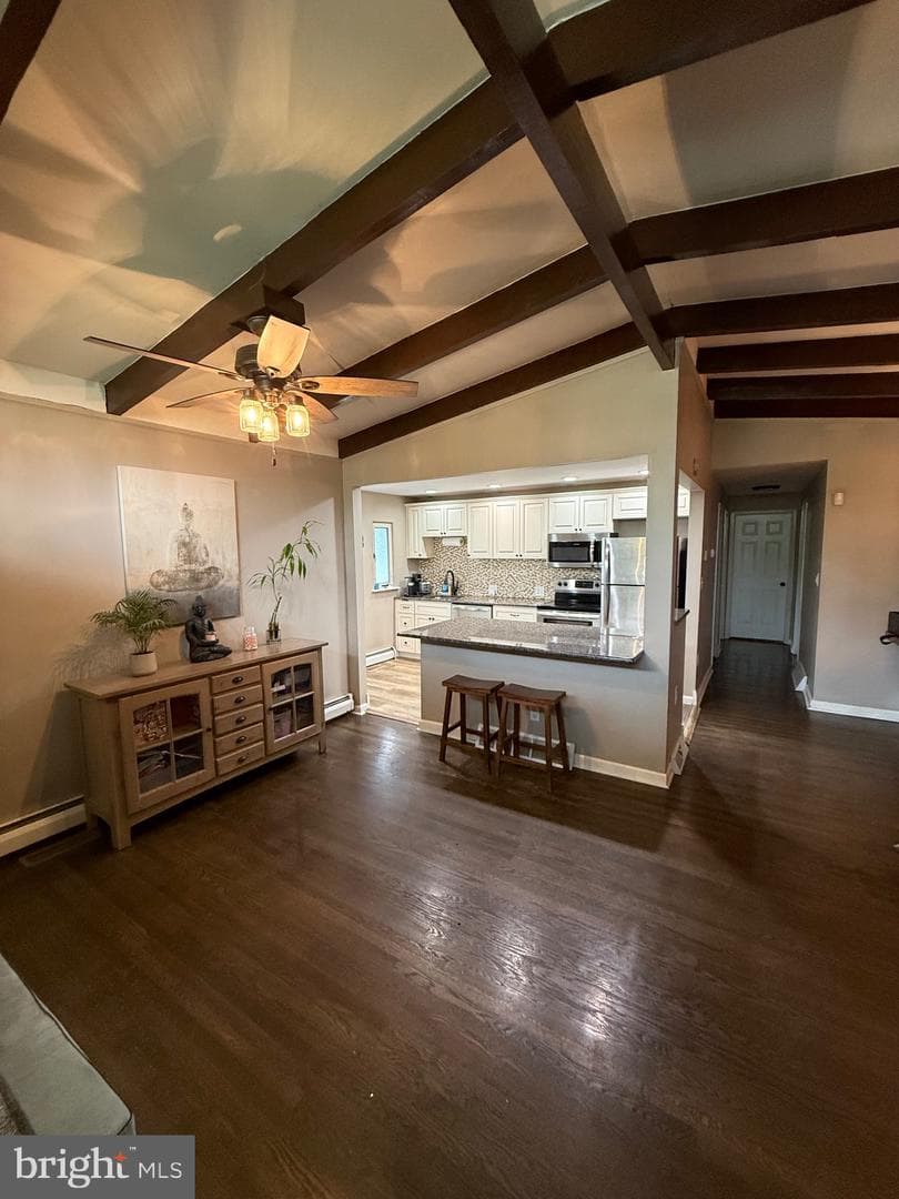 25 Maple Avenue photo 4