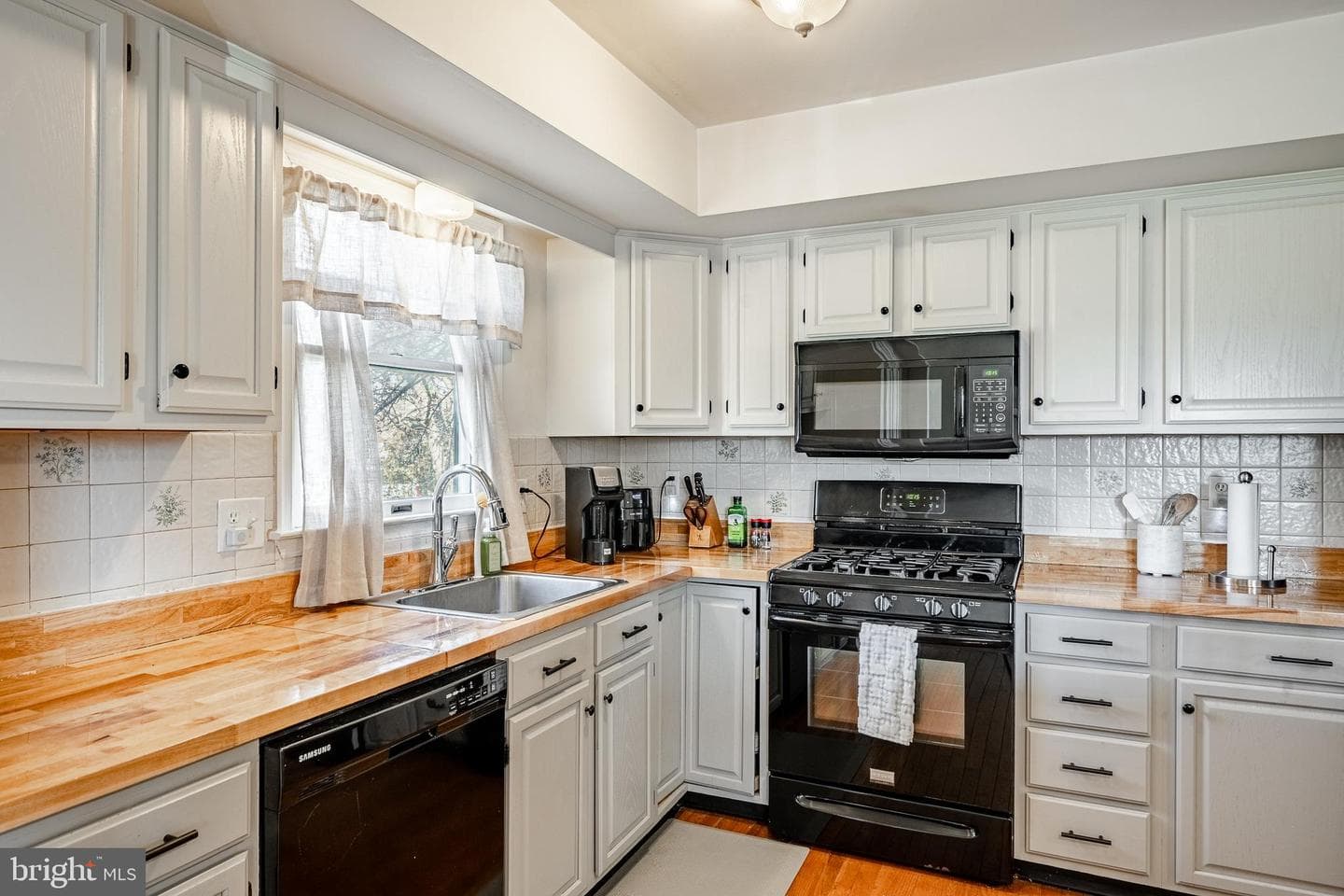 149 Winding Way photo 10