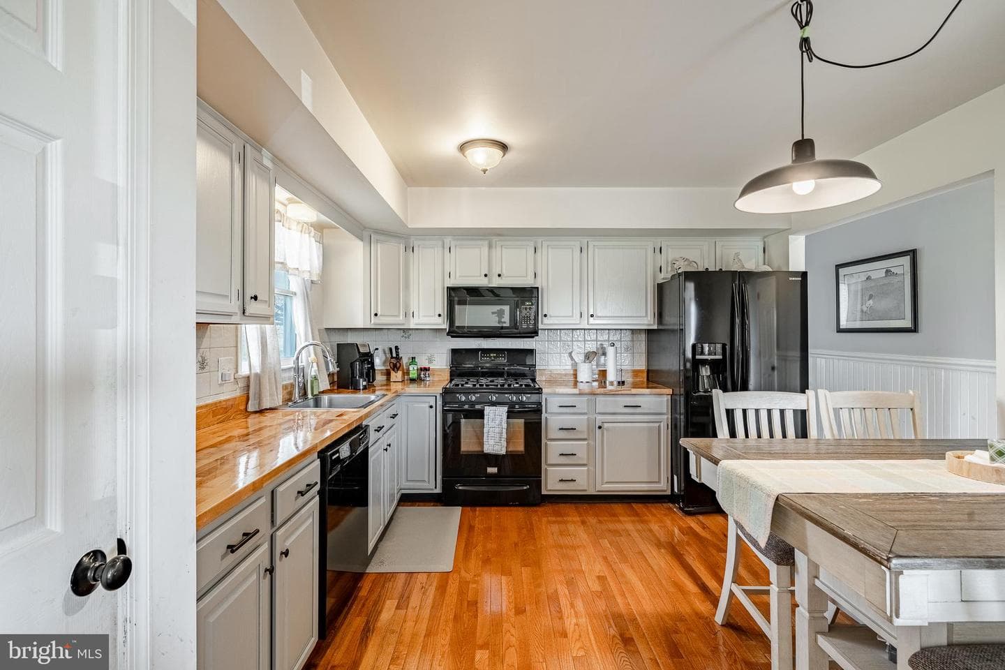 149 Winding Way photo 14