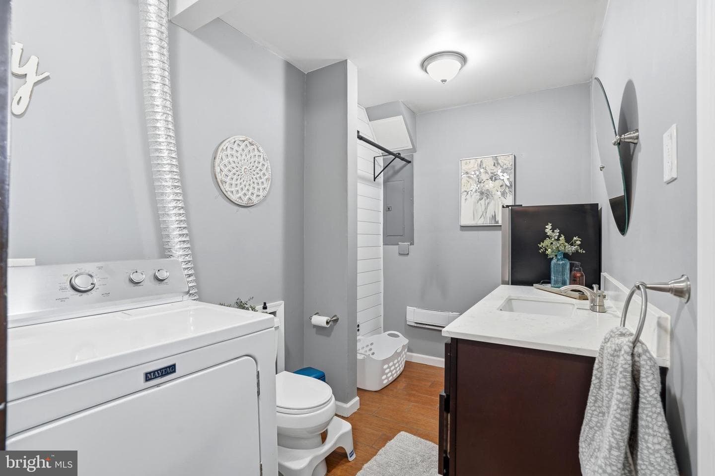 711 Hamilton Road photo 16