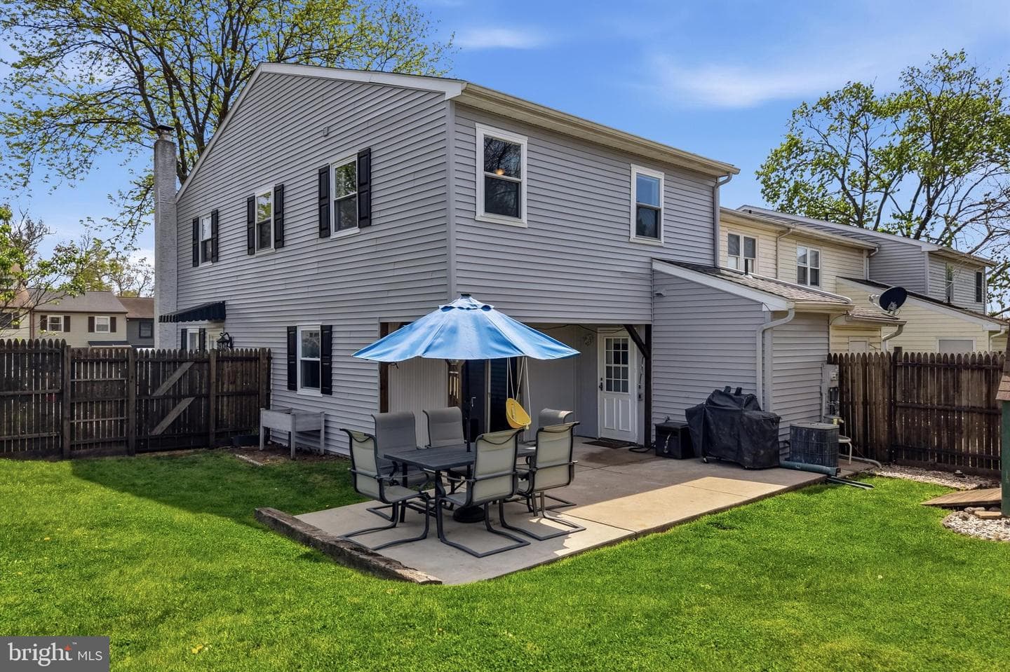 711 Hamilton Road photo 32