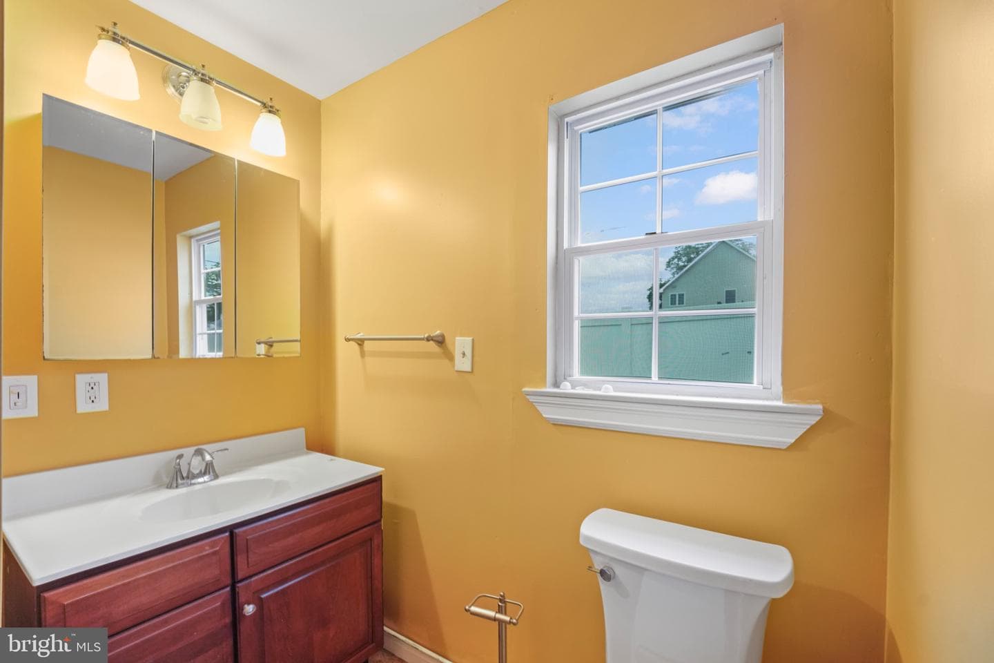 2830 Elliott Avenue photo 30