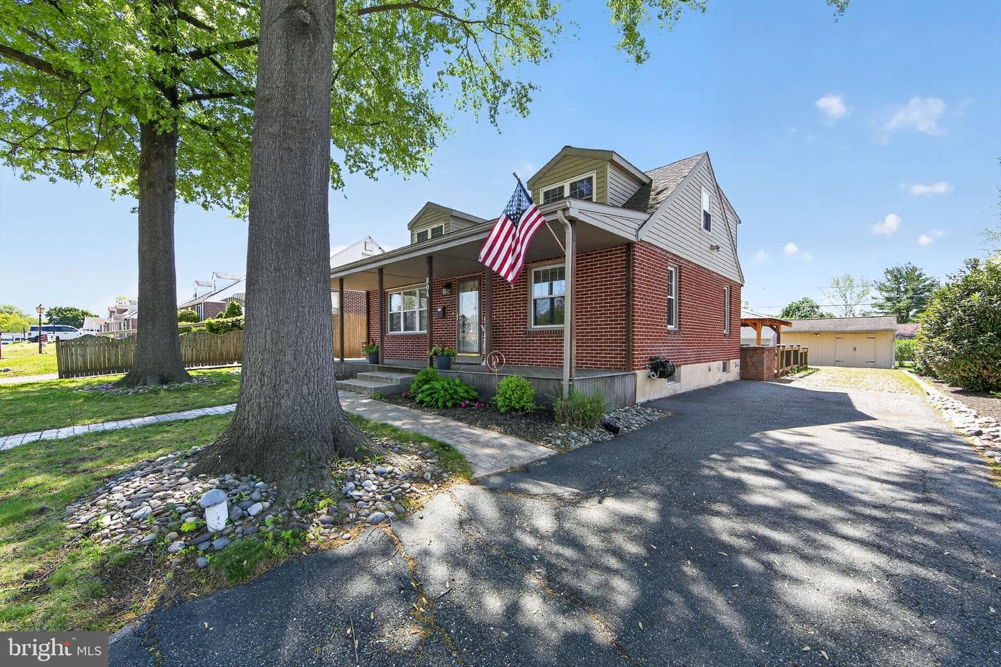 804 Rhoads Avenue photo 39