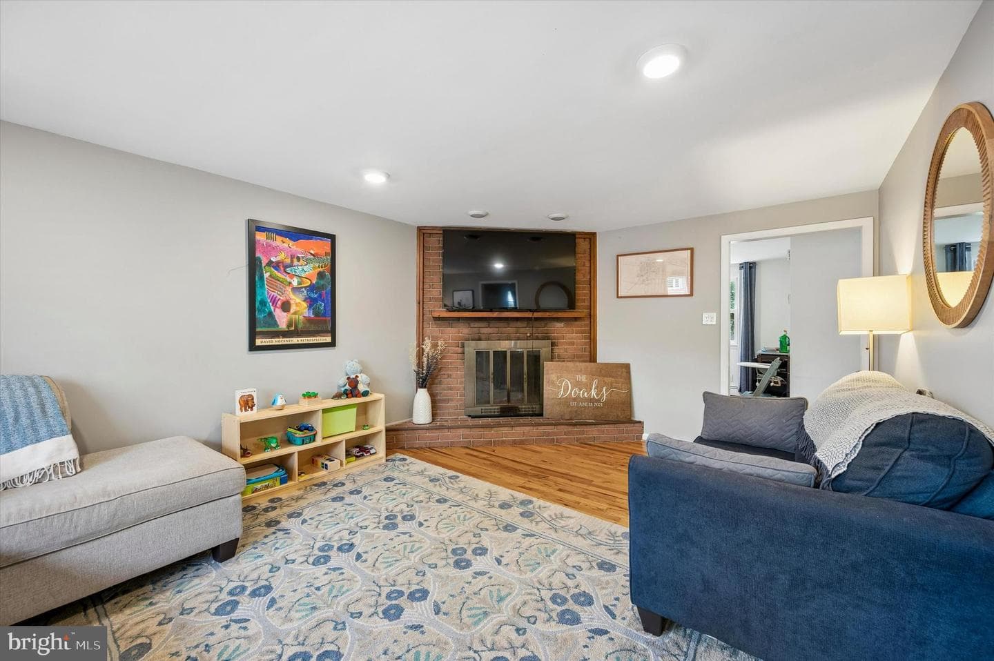 323 S 5th Street photo 3