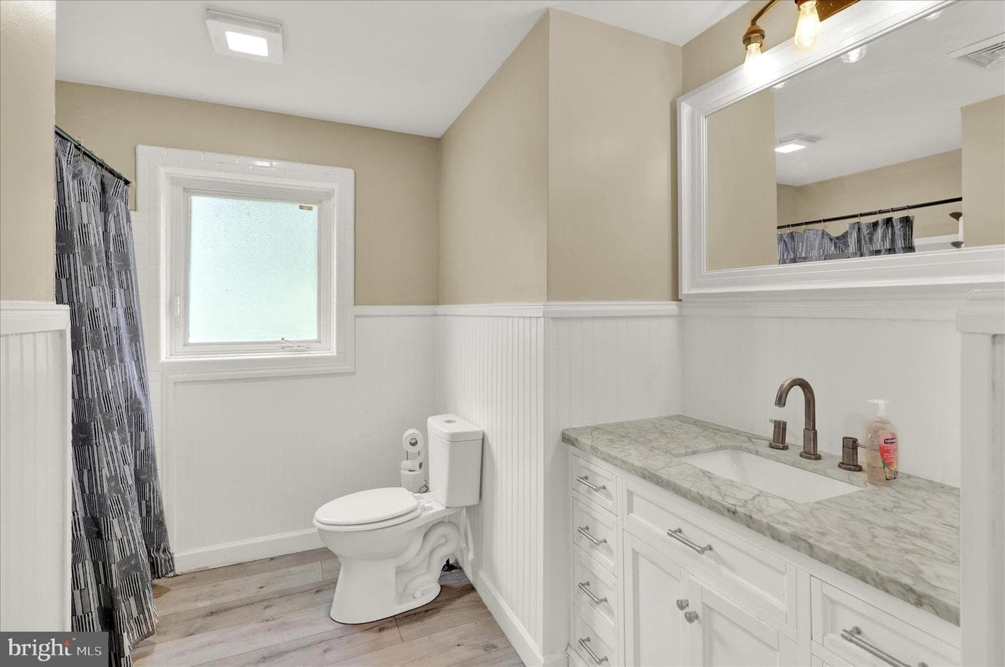 434 E Moyer Road photo 16