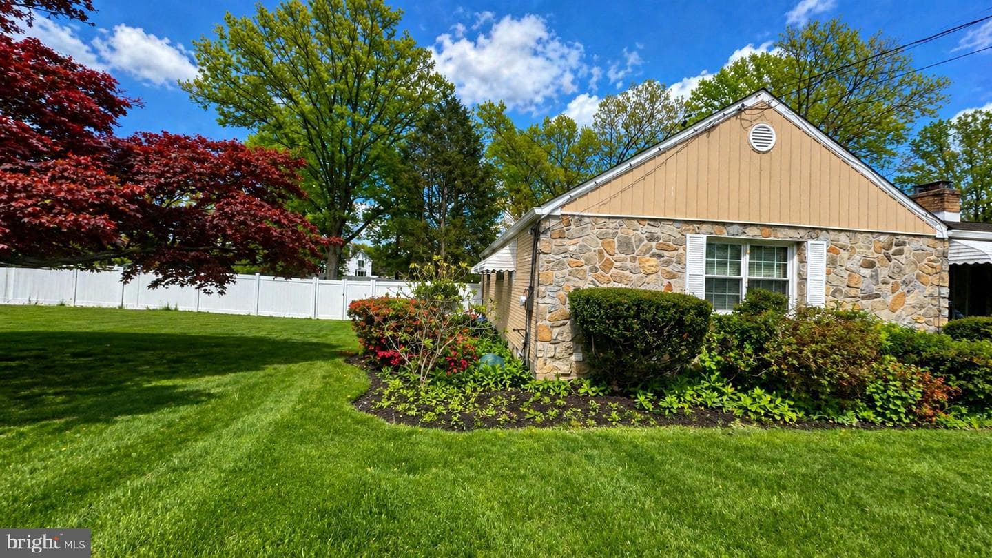 810 N Limekiln Pike photo 39
