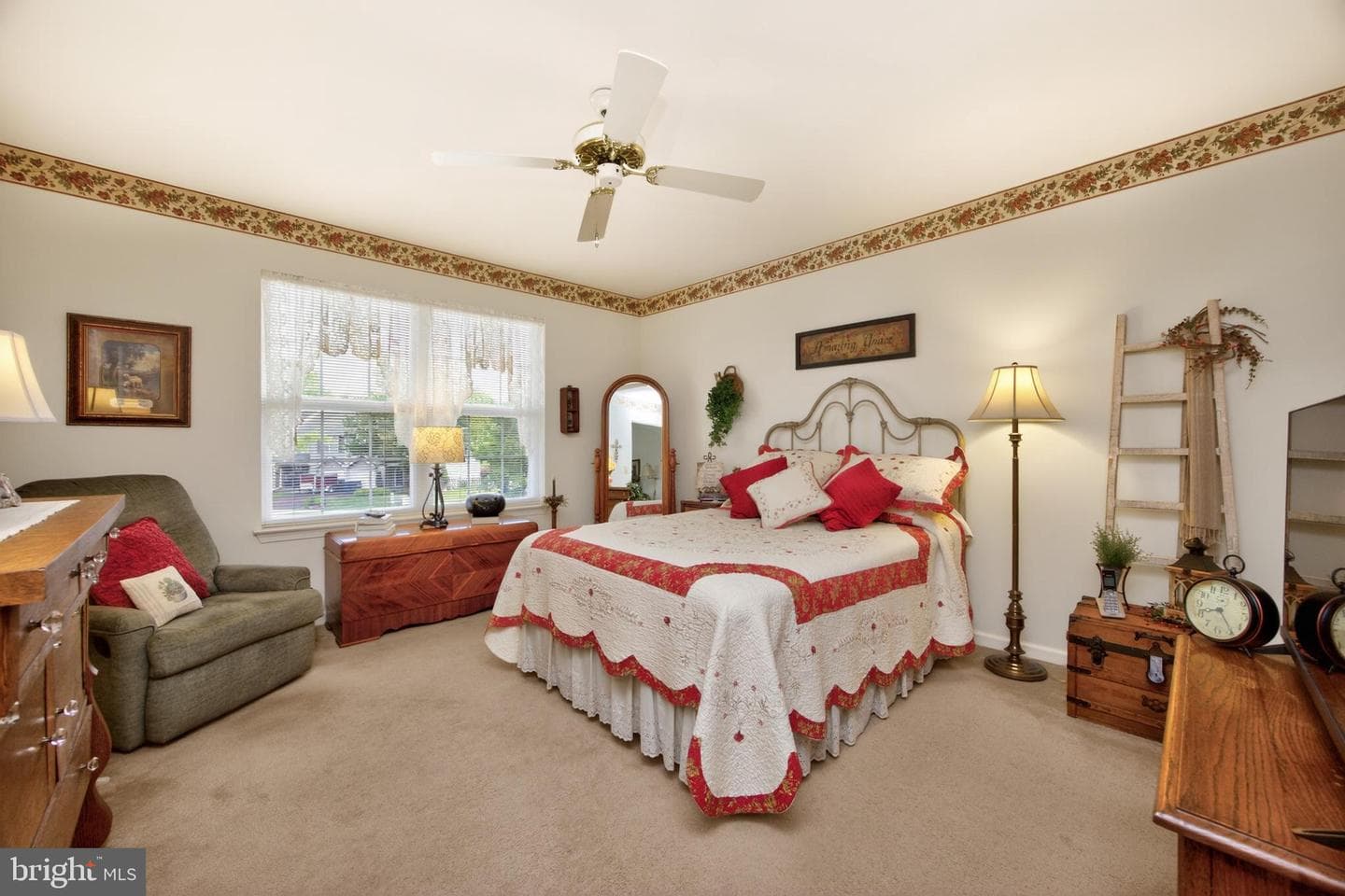 142 Bartlett Court photo 24