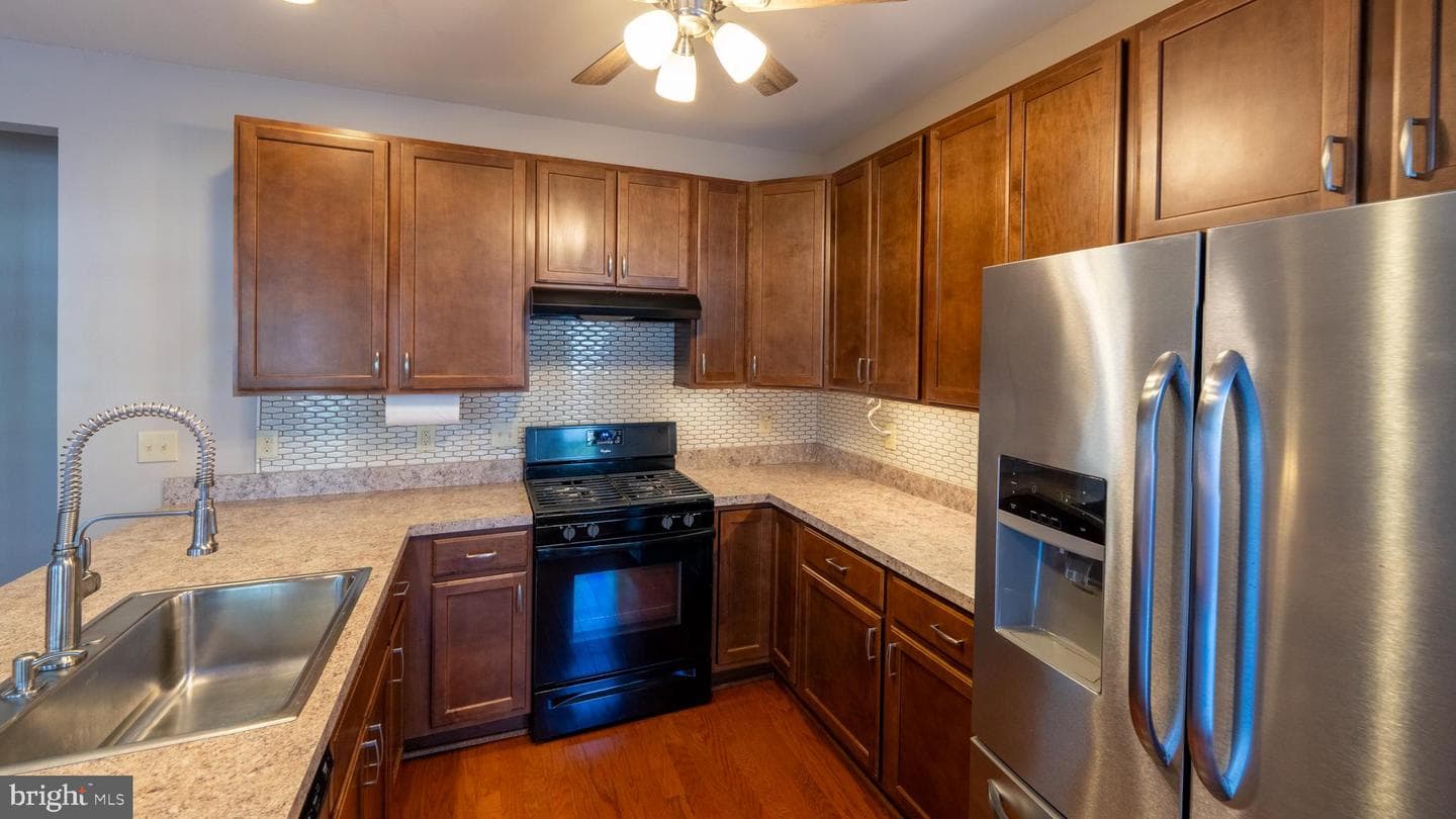 3888 Ashland Drive #b photo 13