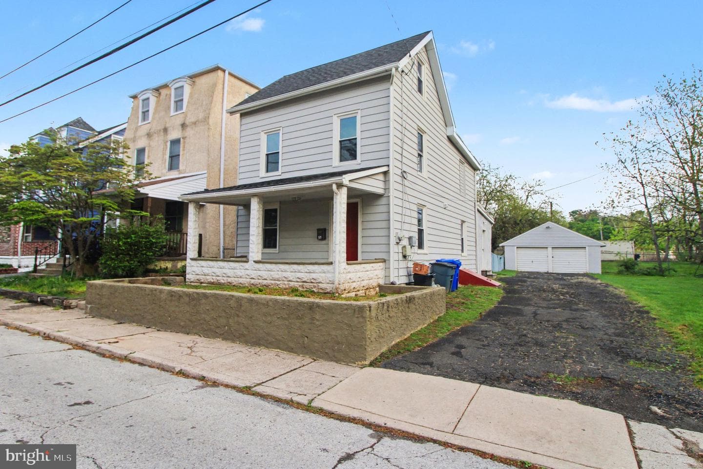 511 East Avenue photo 3