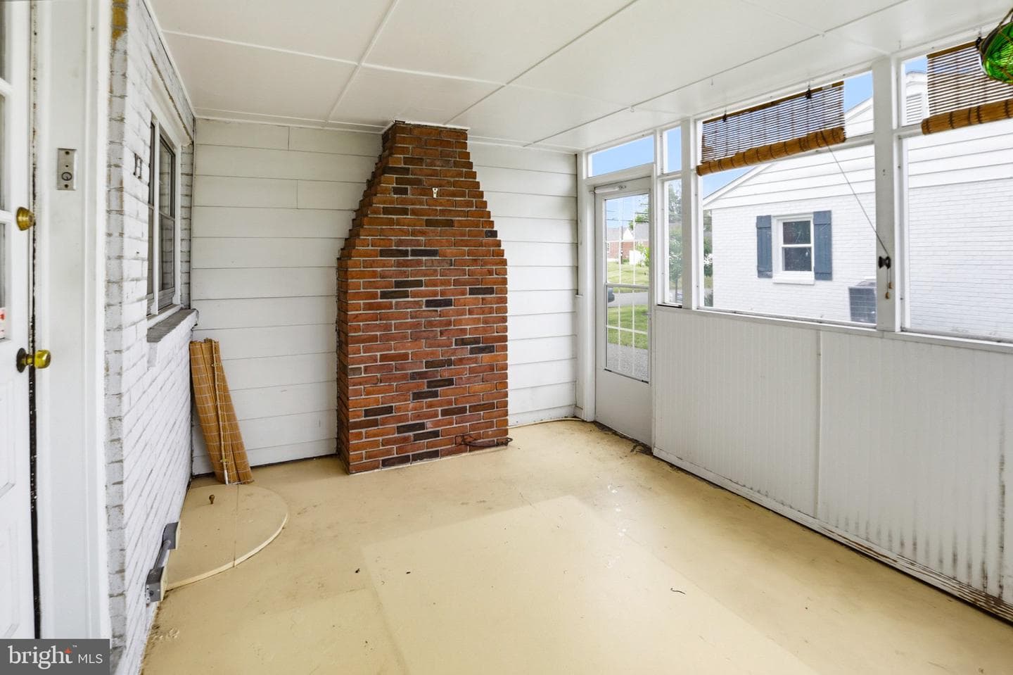 54 Douglas Street photo 15