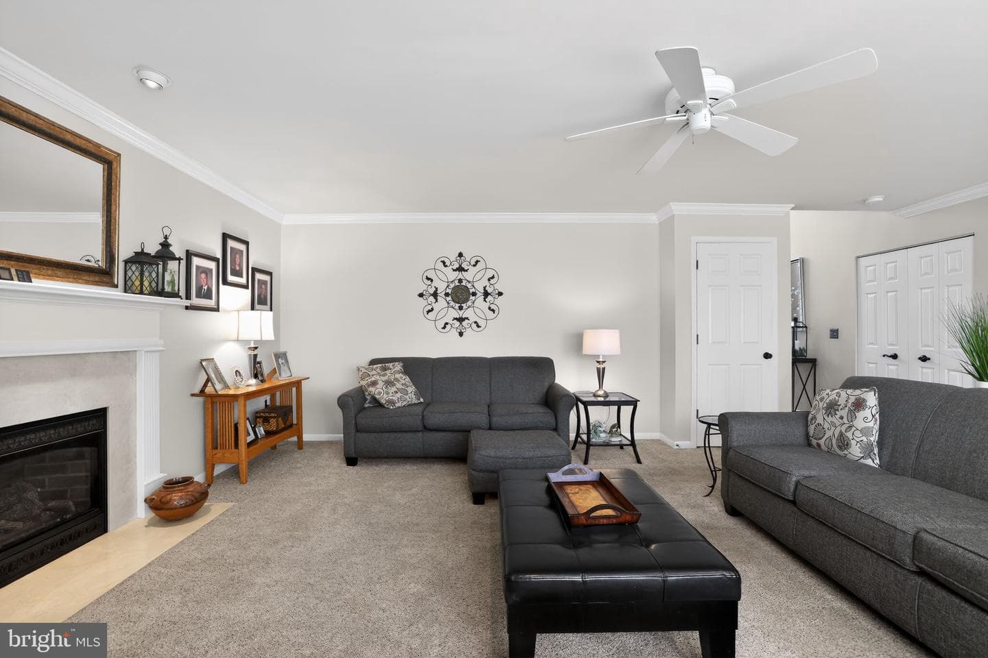 354 Coddington Way photo 6