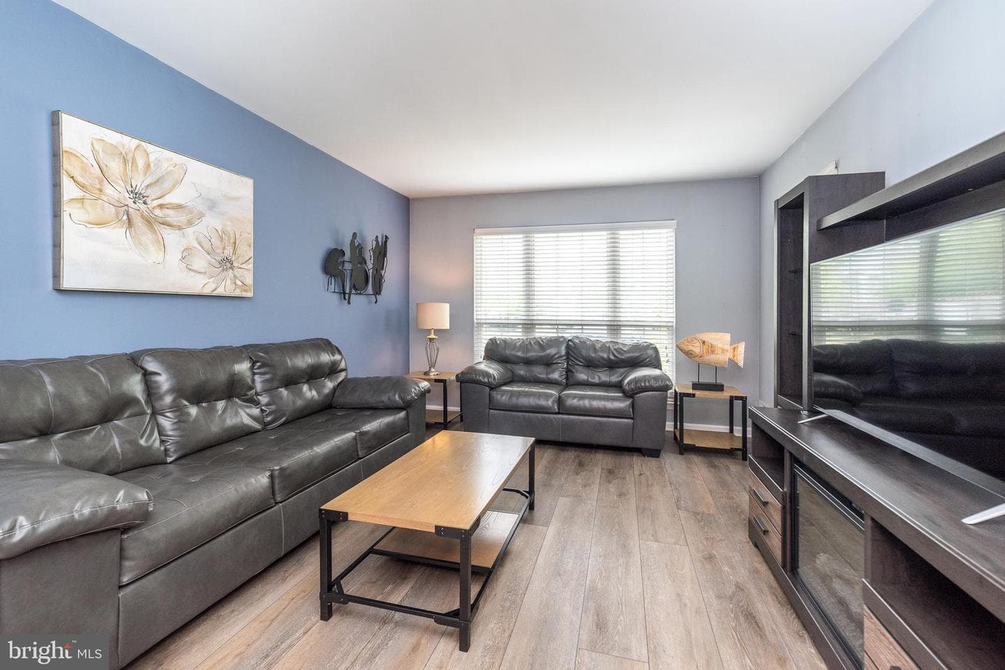 108 Ascot Court photo 14
