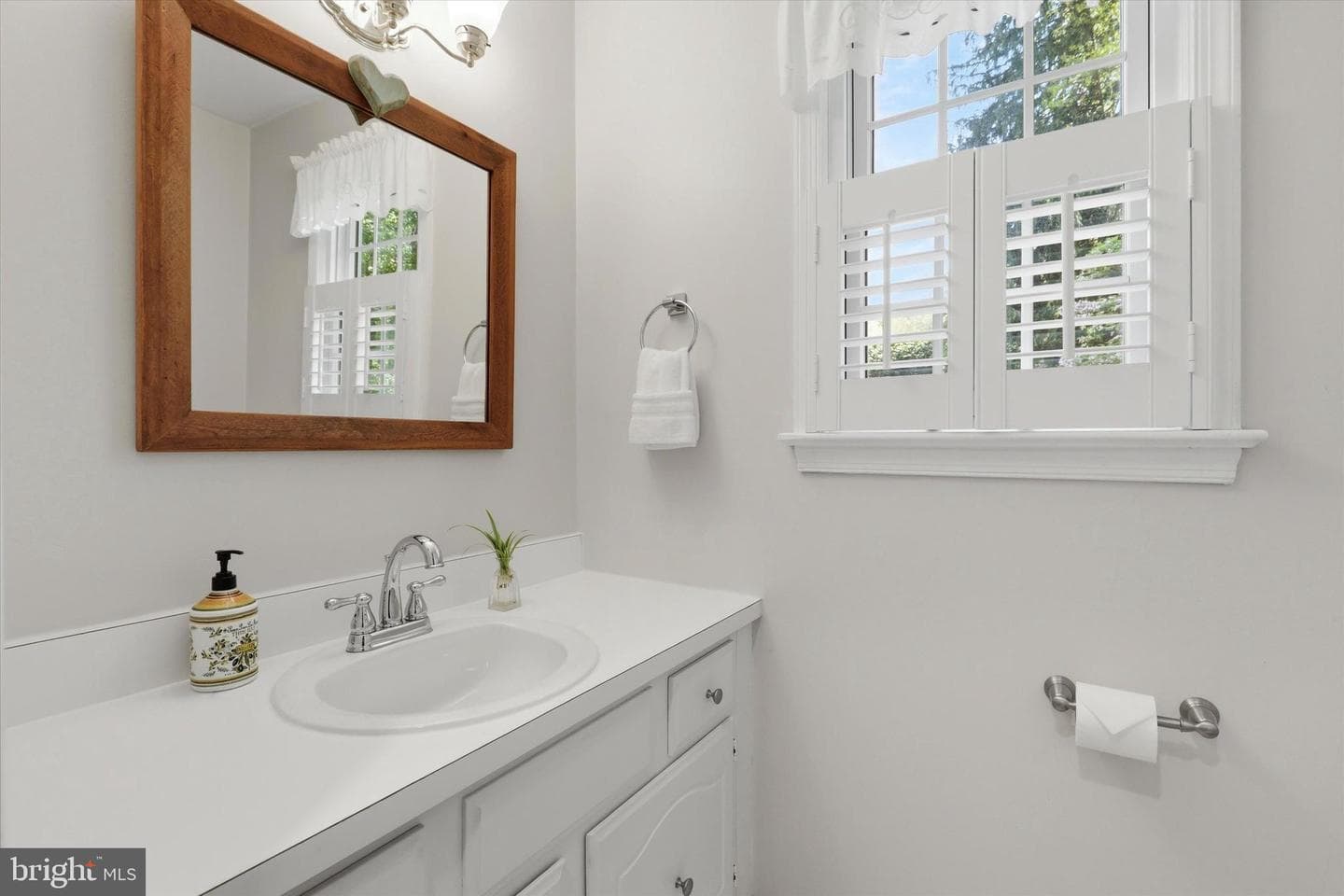 1089 Broadview Road photo 21