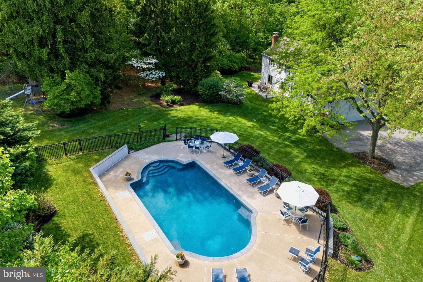 1089 Broadview Road photo 5