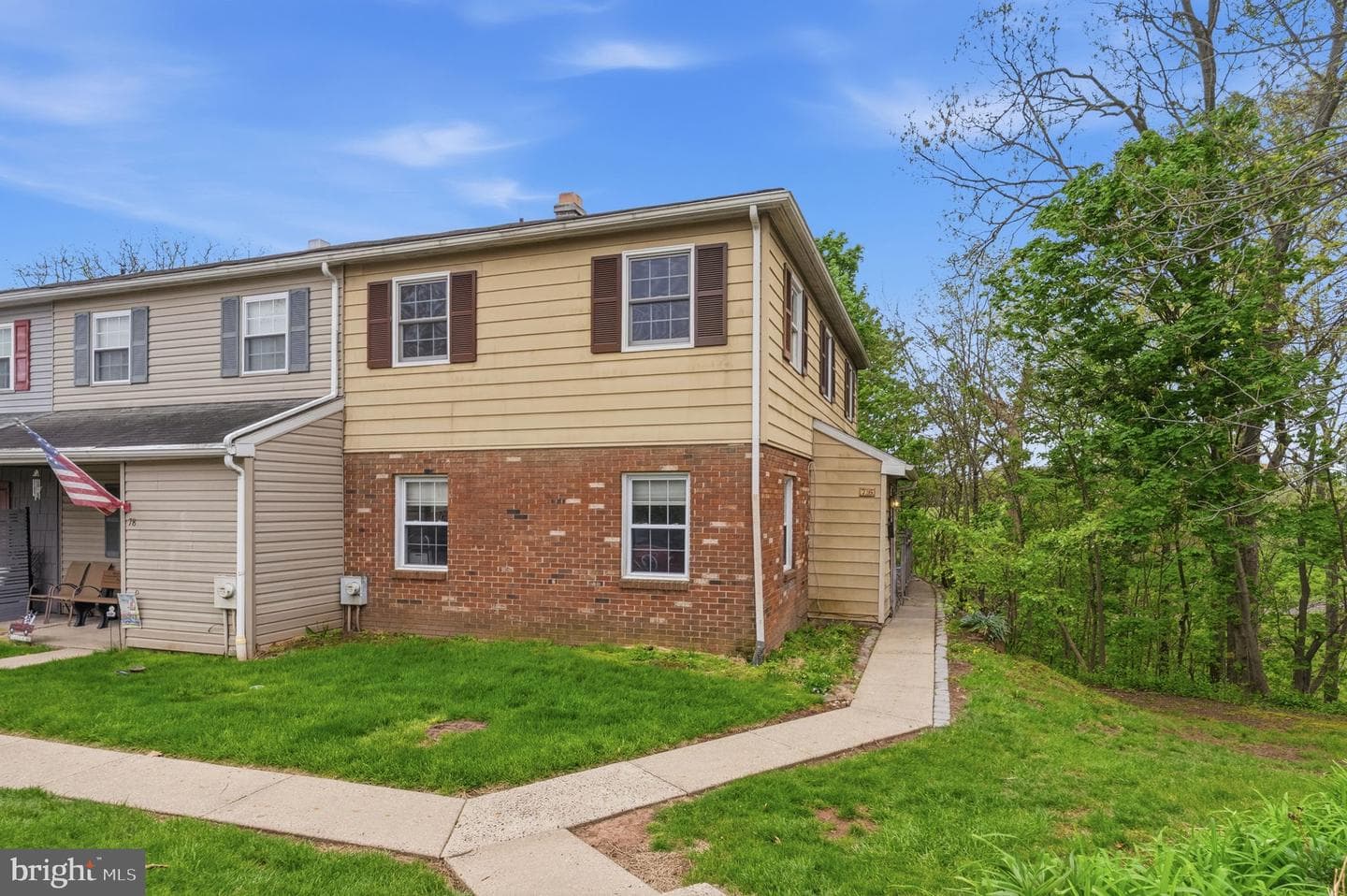 76 Salem Road photo 2