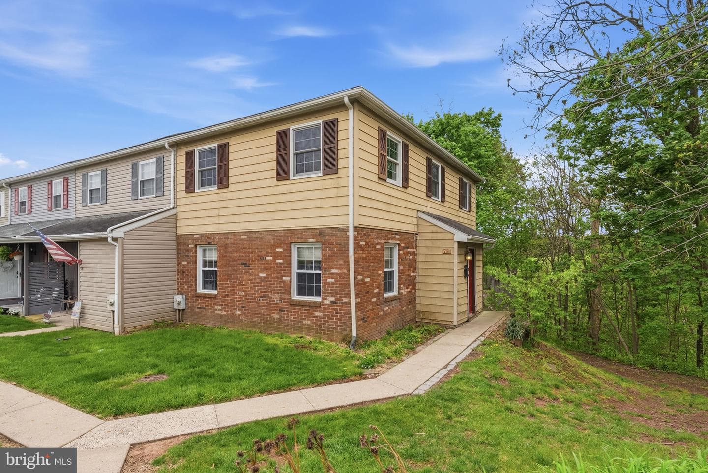 76 Salem Road photo 33