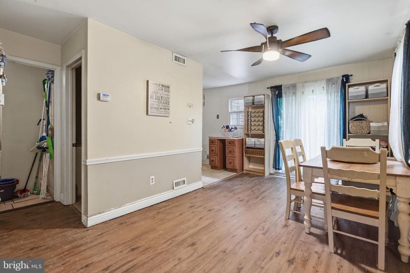 76 Salem Road photo 8