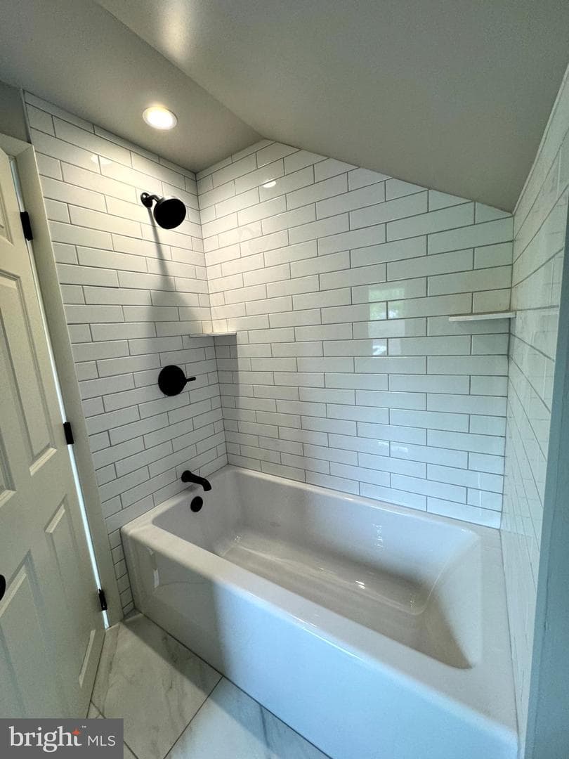 312 Summer Avenue photo 41