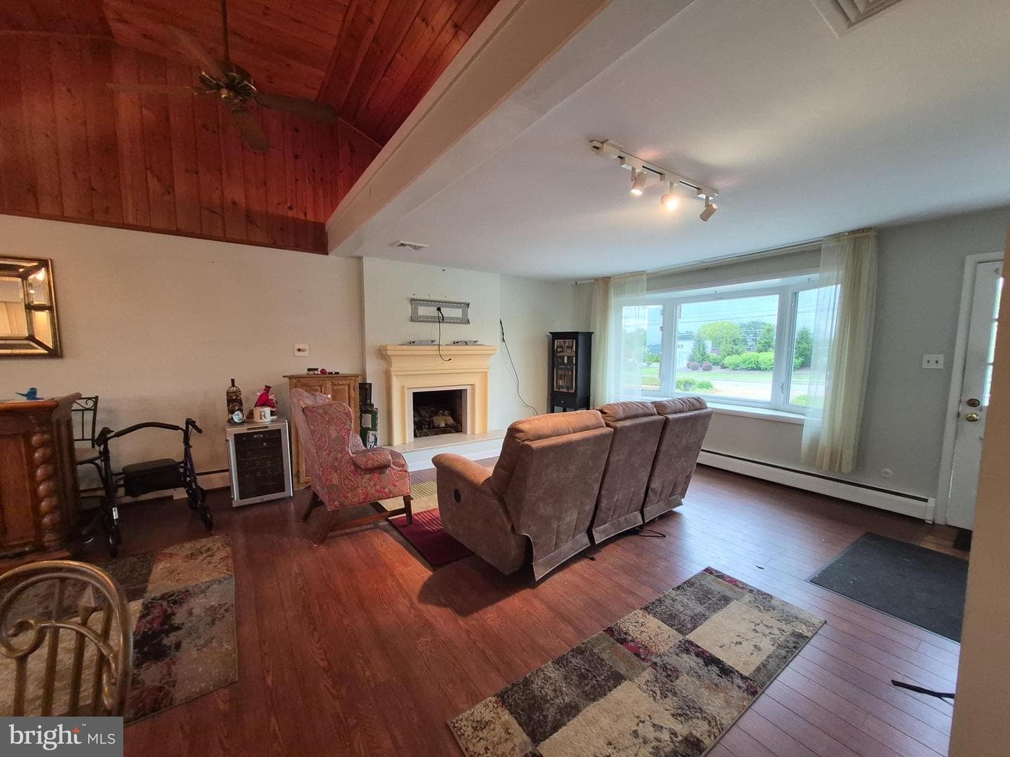 705 W Valley Forge Road photo 4