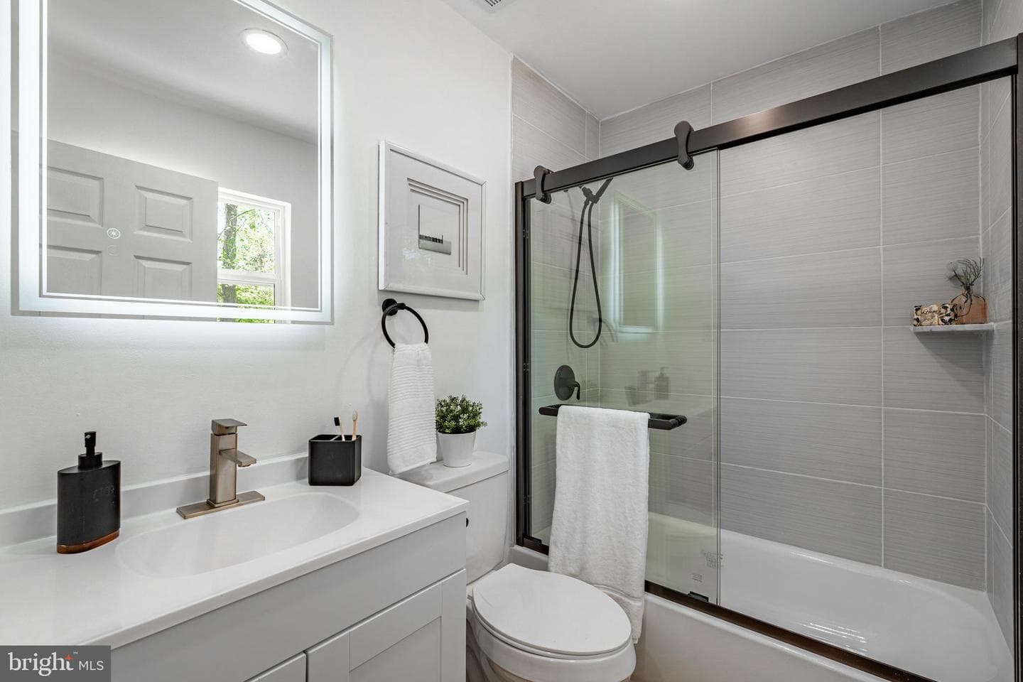 90 Morris Road photo 16