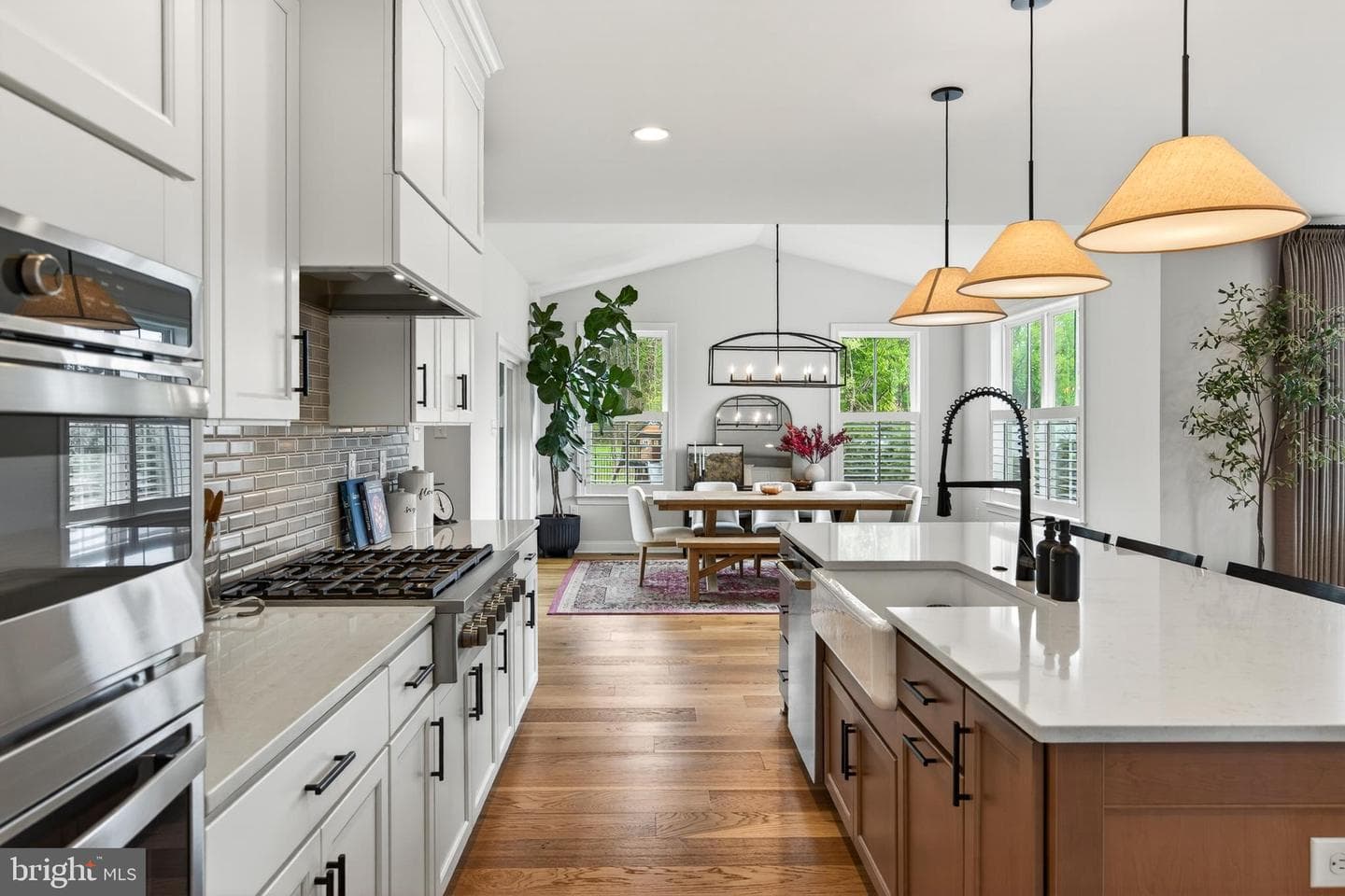 2560 Holly Ln photo 13
