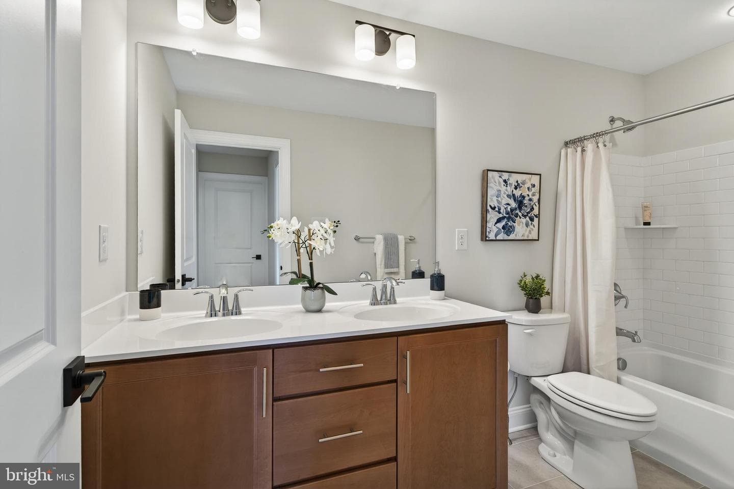 2560 Holly Ln photo 29