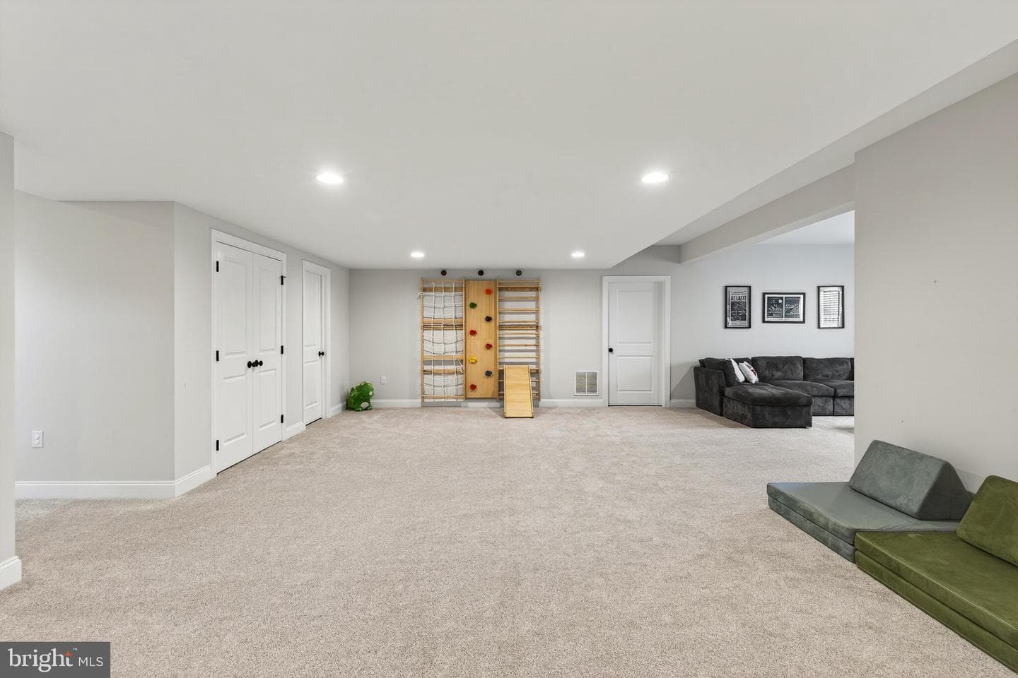 2560 Holly Ln photo 31