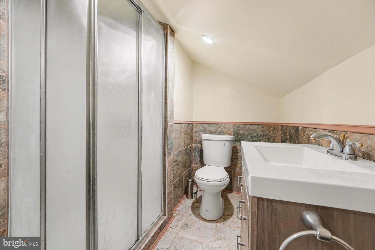 2314 Coles Boulevard photo 36