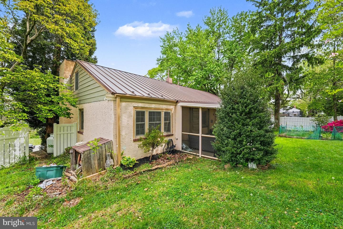 2314 Coles Boulevard photo 48
