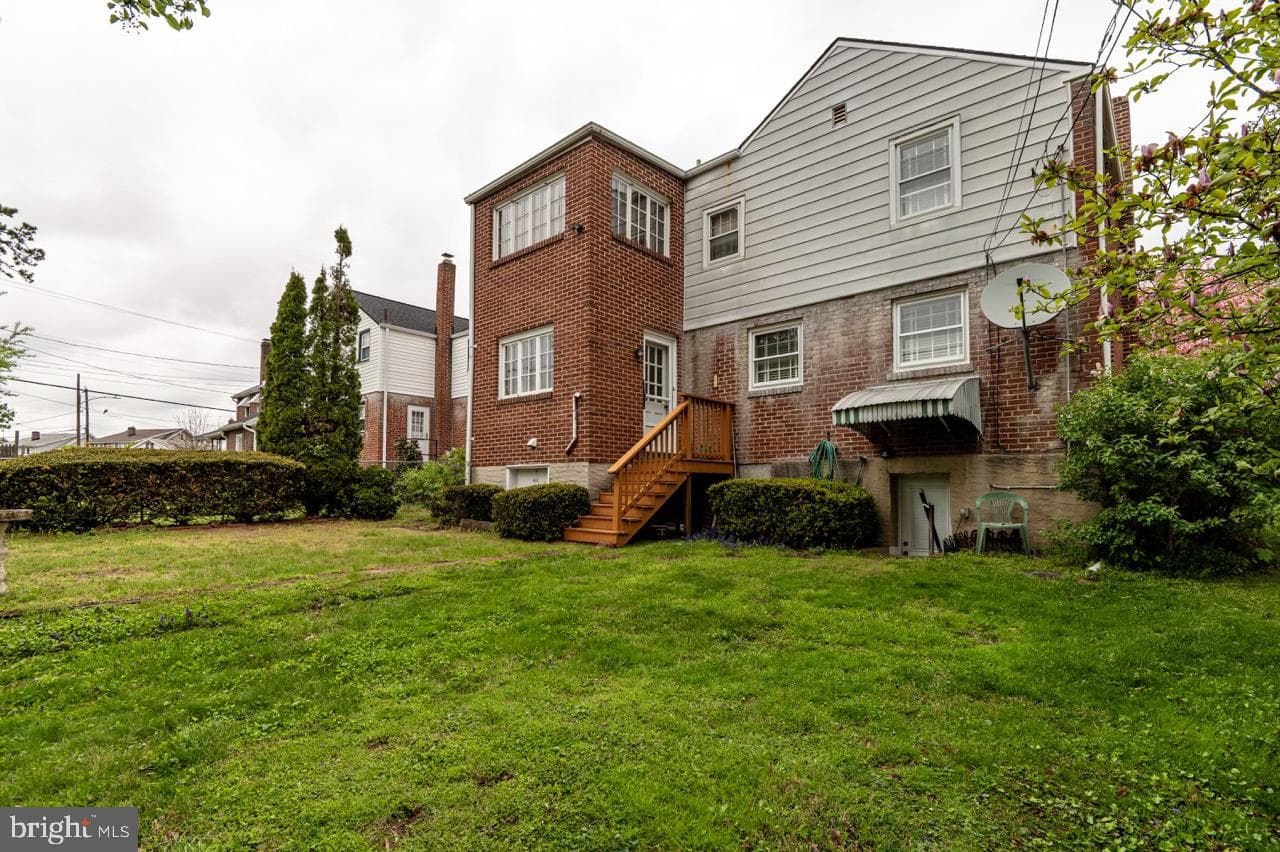 1414 Sunset Drive photo 8