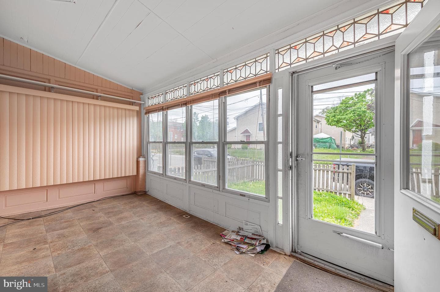23 Orange Avenue photo 3