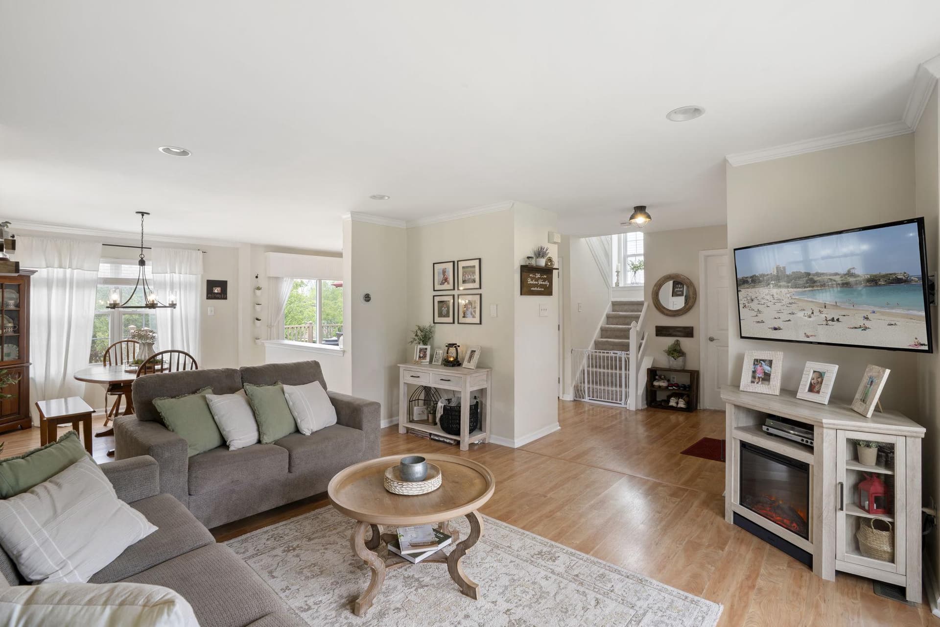 630 Stewart Road photo 6