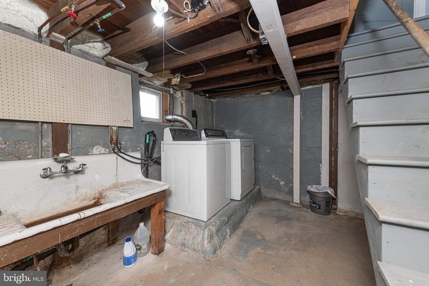 670 Church Street photo 33