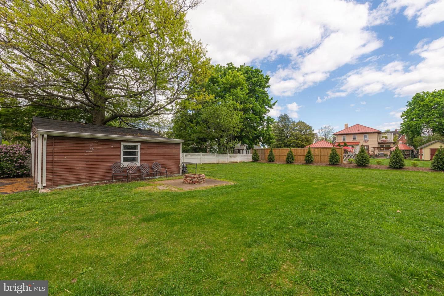 670 Church Street photo 41