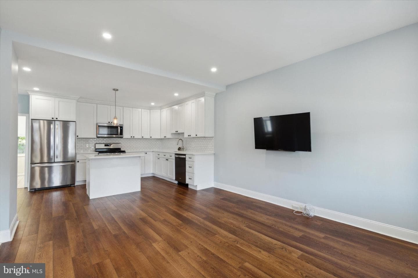 332 Spring Mill Avenue photo 6