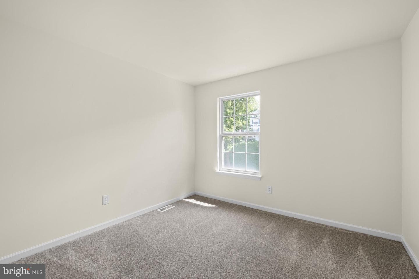 329 Glenn Rose Circle photo 17