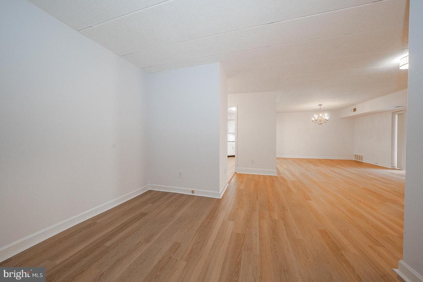 1219 W Wynnewood Road #208 photo 26