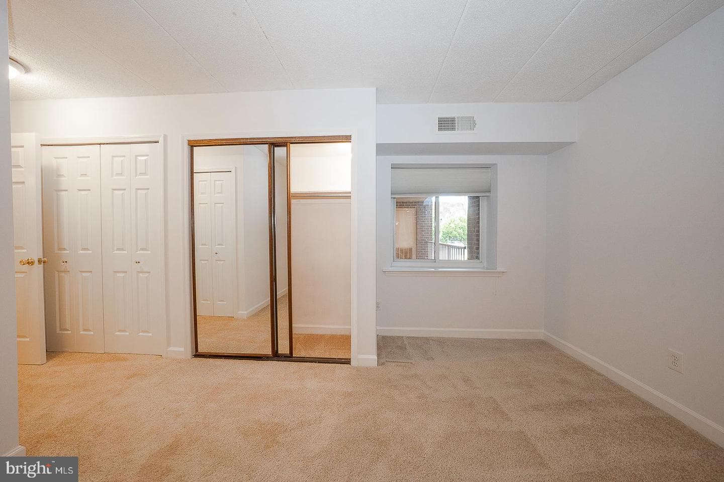 1219 W Wynnewood Road #208 photo 37