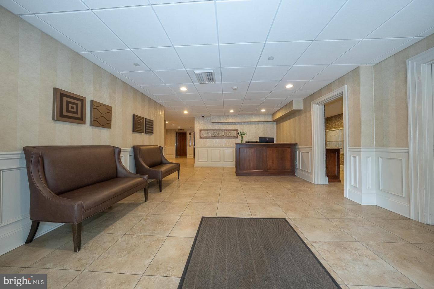 1219 W Wynnewood Road #208 photo 51