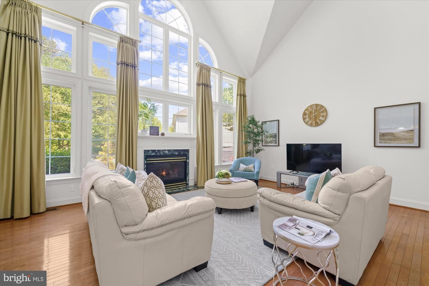 111 Cheswick Drive photo 4