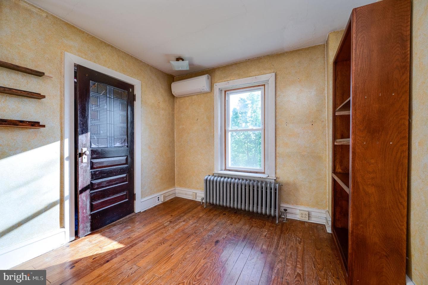 591 Dotts Street photo 22