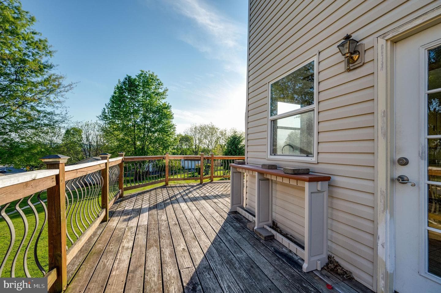 591 Dotts Street photo 37